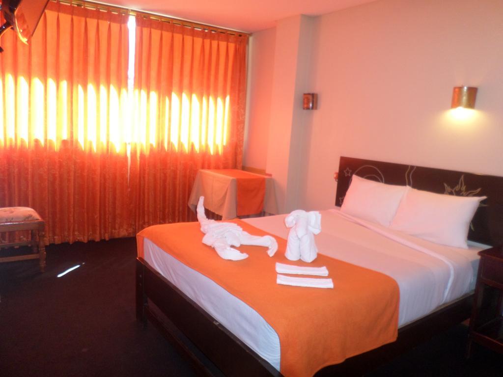 New Day Machu Picchu Hotell Aguas Calientes Rom bilde